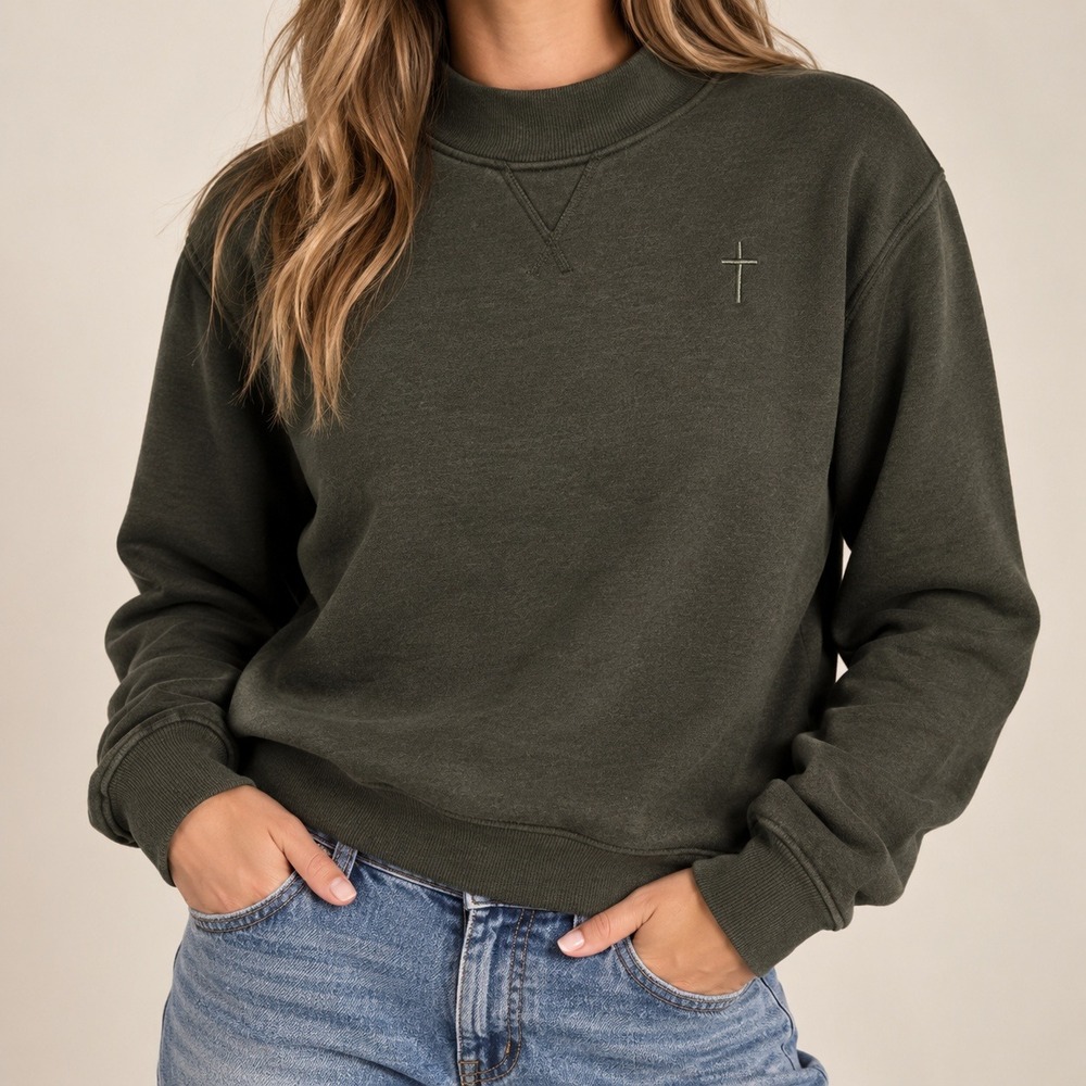 NWT Blue Riot xo Womens Mock Neck Sweatshirt Olive Green Cross Embroidered XS